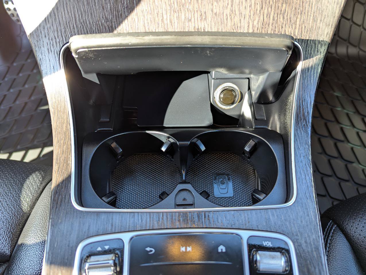 Used 2021 Mercedes-Benz GLC 300 4MATIC image 26