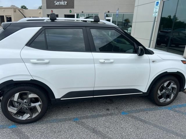 Certified 2024 Hyundai Venue Limited FWD image 8