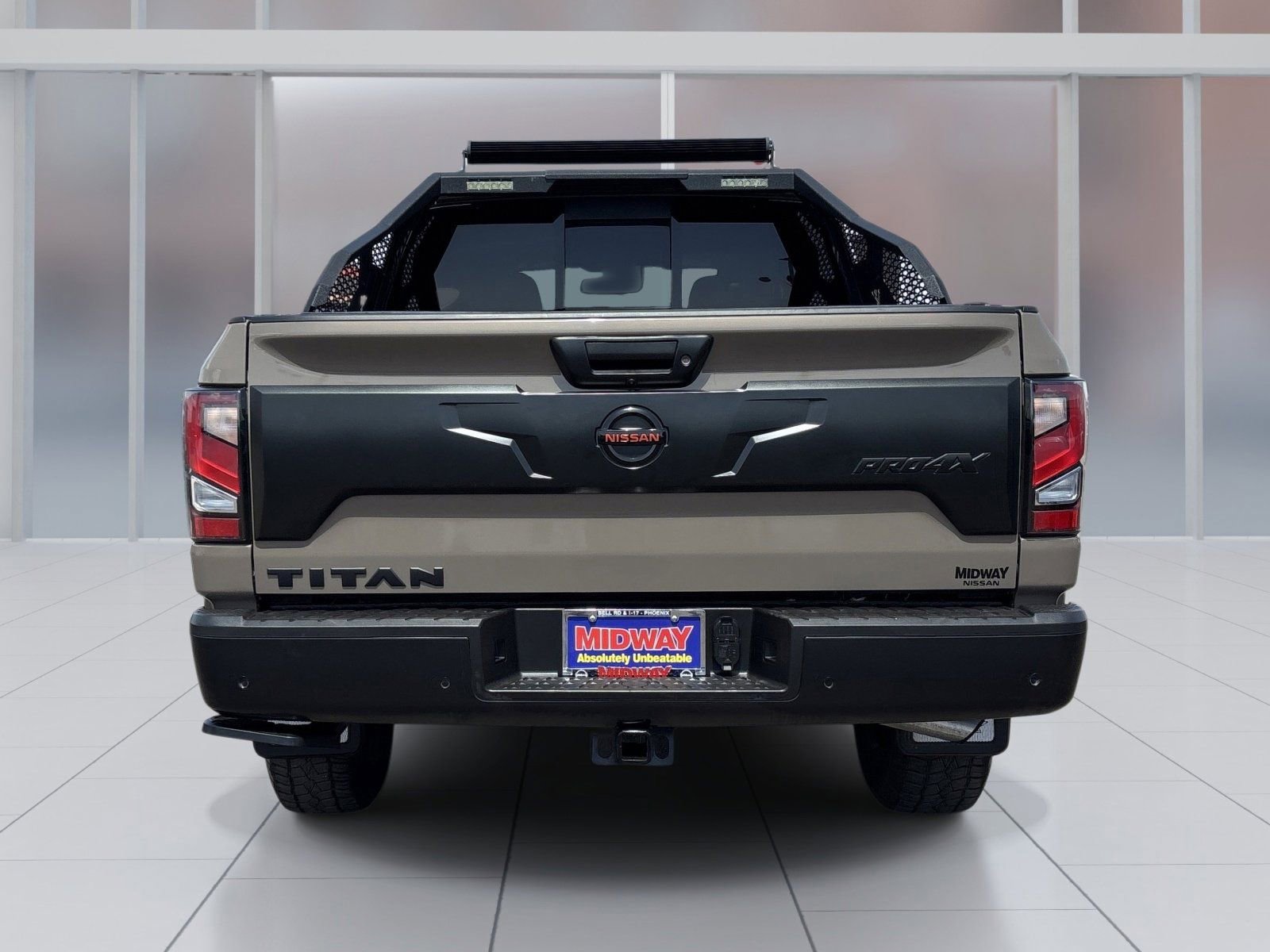 Used 2021 Nissan Titan PRO-4X w/ Off Road Protection Package AWD/4WD image 4