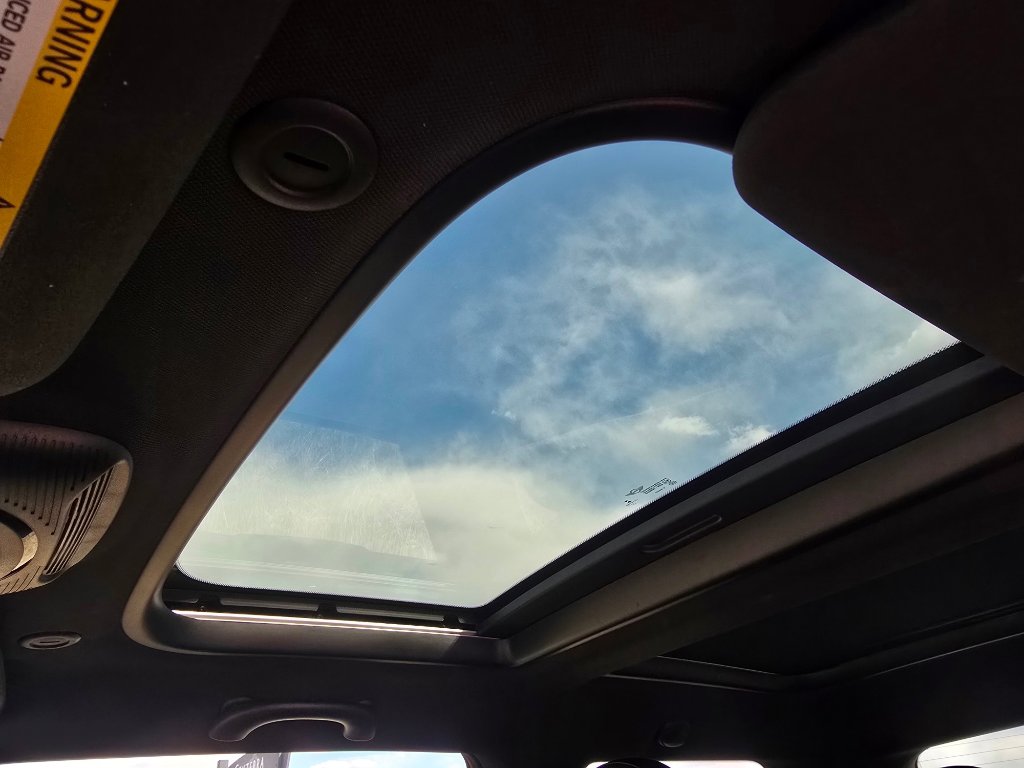 Used 2015 MINI Cooper S image 24