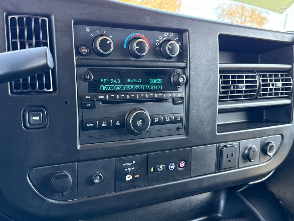 Used 2020 Chevrolet Express 2500 w/ Driver Convenience Package image 22