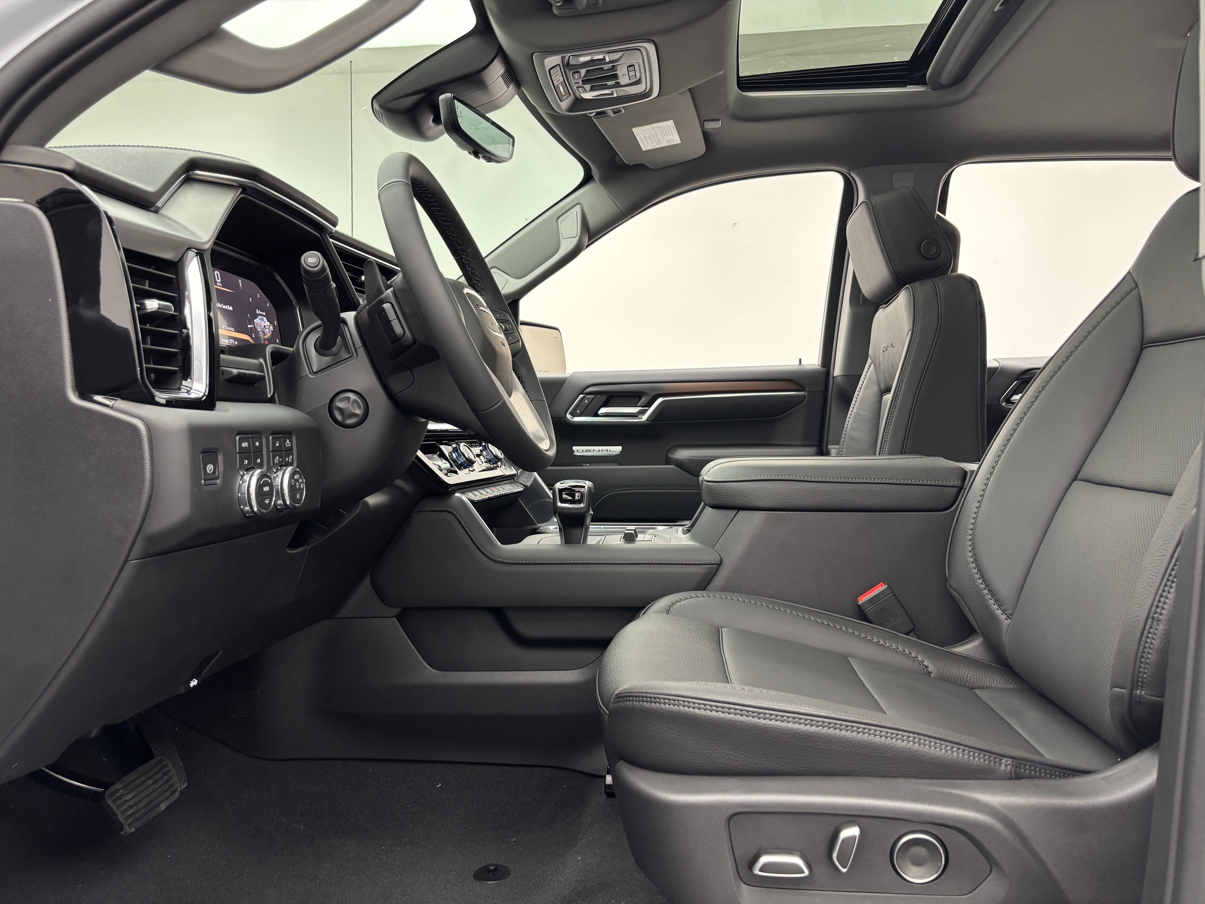 New 2026 GMC Sierra 1500 Denali w/ Denali Reserve Package AWD/4WD image 18