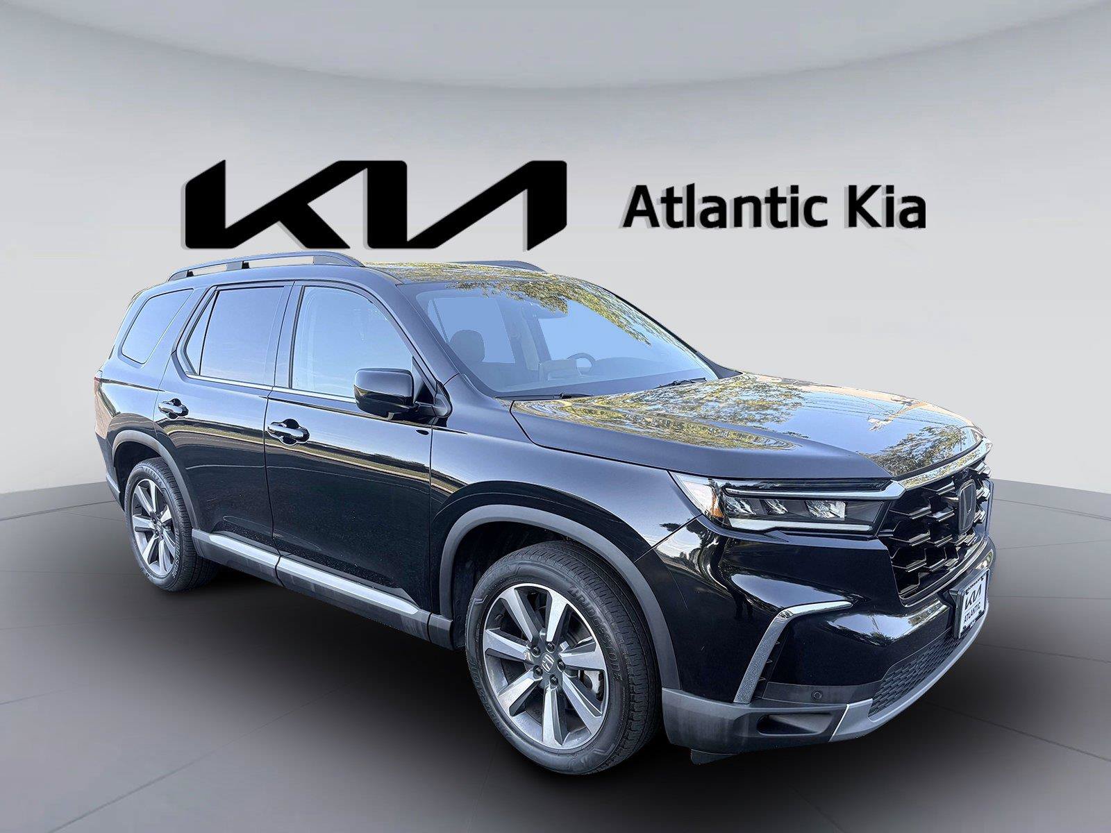 Used 2024 Honda Pilot Elite image 4