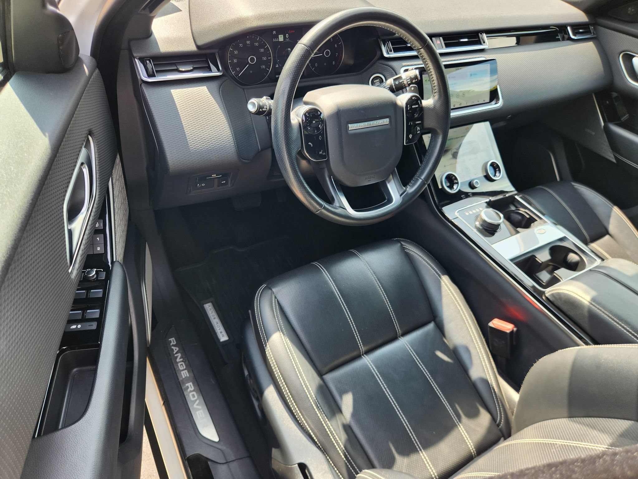 Used 2020 Land Rover Range Rover Velar S AWD/4WD image 17