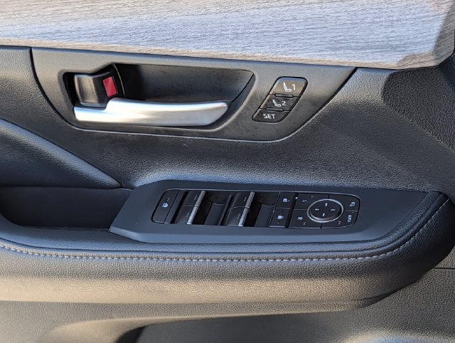 Certified 2025 Toyota Grand Highlander AWD Hybrid image 24