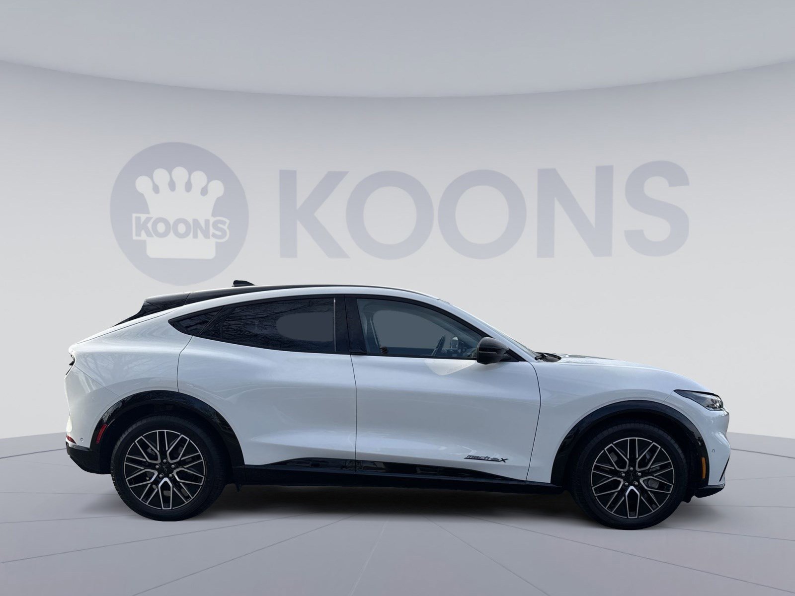 Used 2024 Ford Mustang Mach-E Premium image 8