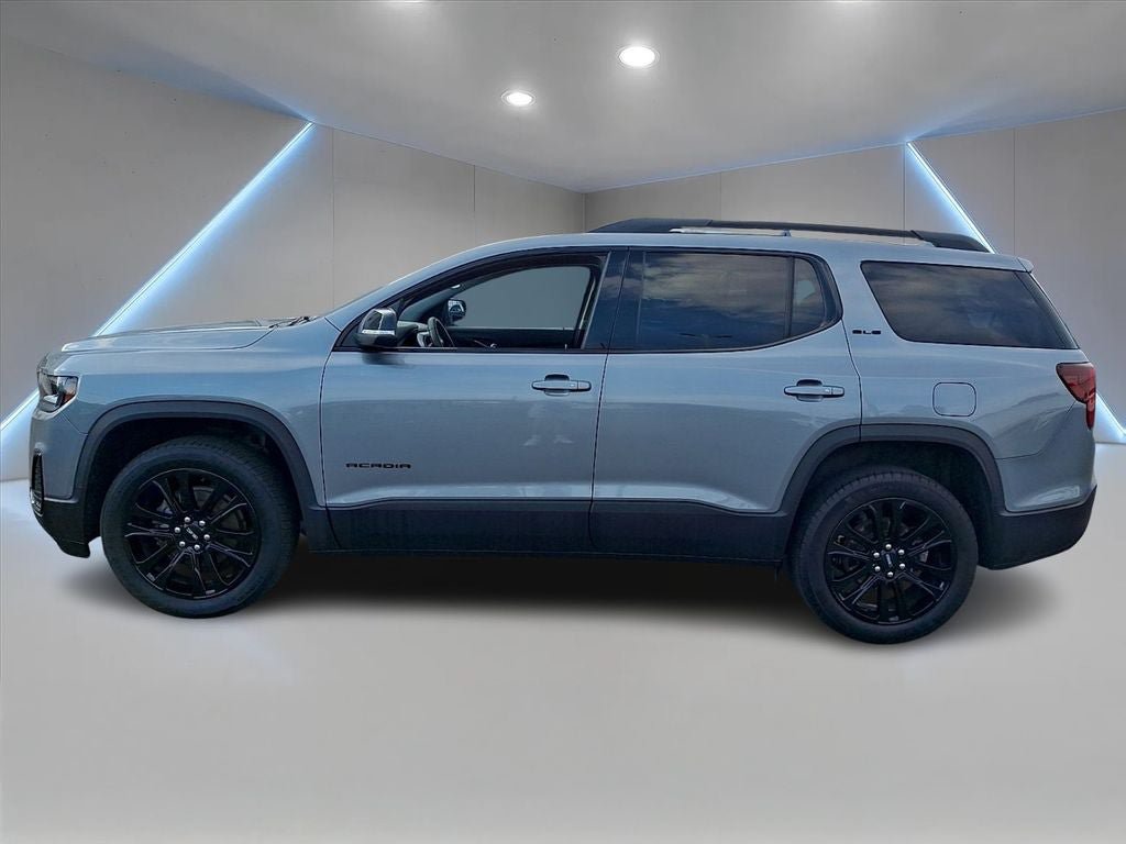 Used 2023 GMC Acadia SLE w/ Driver Convenience Package FWD image 7