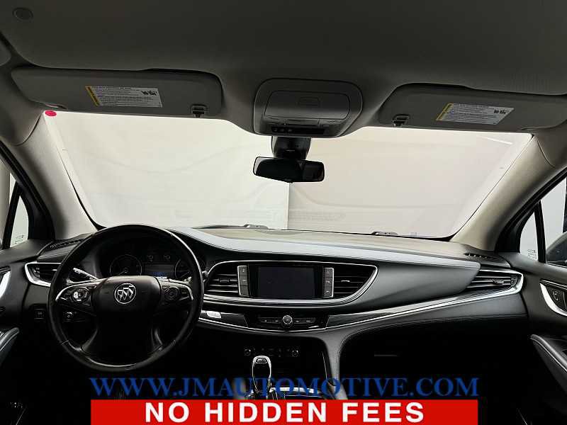 Used 2018 Buick Enclave Premium image 11