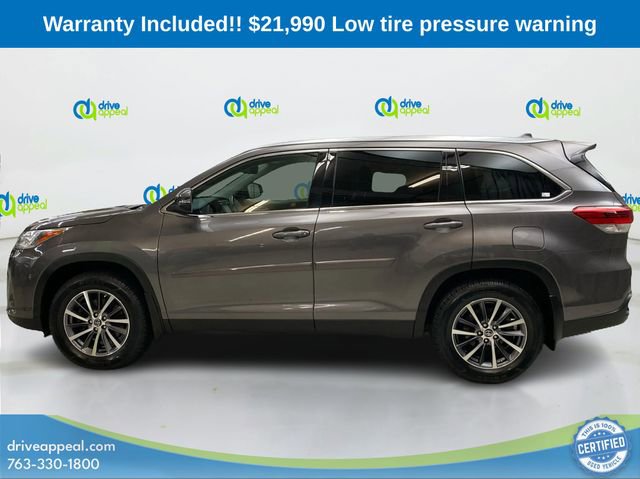 Used 2019 Toyota Highlander XLE AWD/4WD image 9