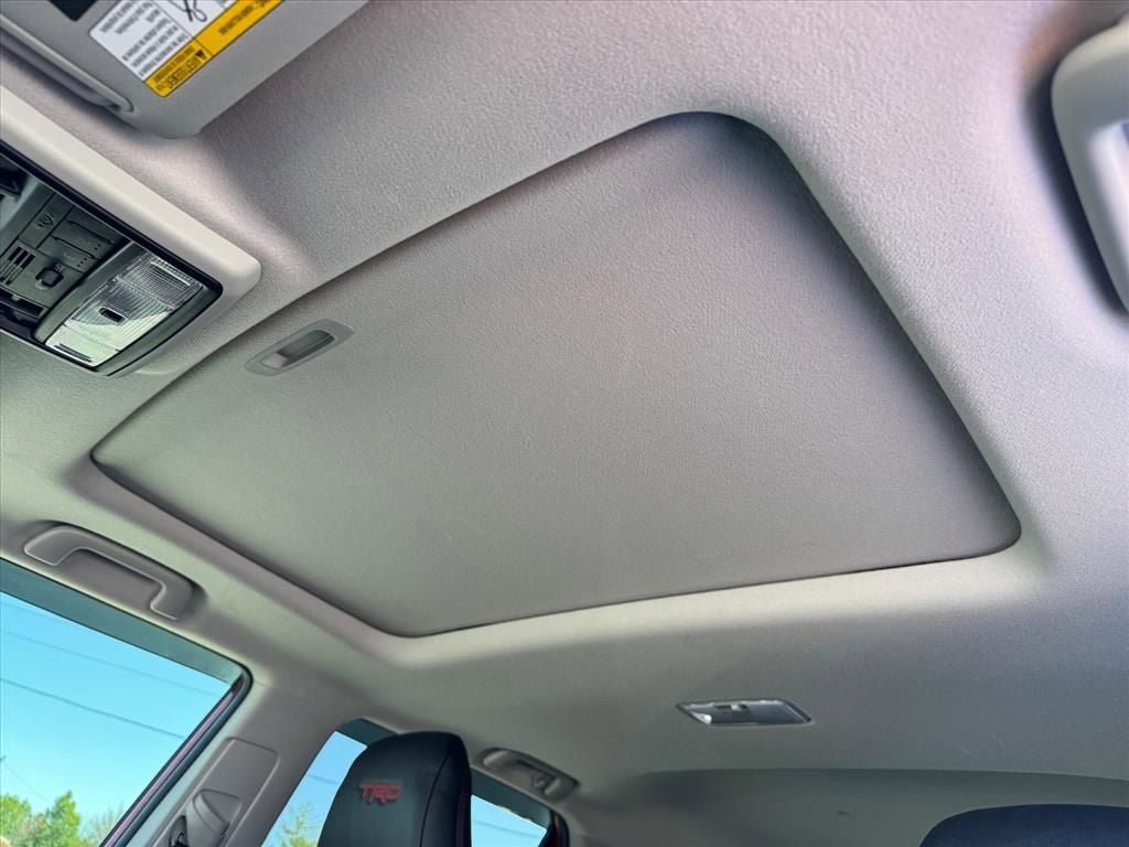 Used 2020 Toyota 4Runner TRD Off-Road Premium w/ Moonroof Package AWD/4WD image 16