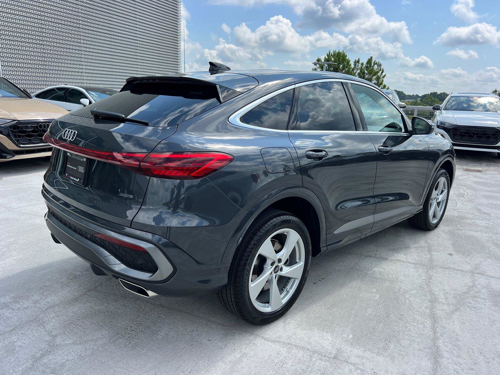 Certified 2025 Audi Q5 Premium Plus w/ Premium Plus AWD/4WD image 5