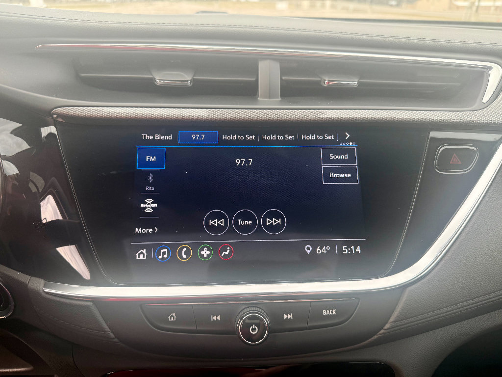 Used 2022 Buick Encore GX Essence w/ Experience Buick Package FWD image 15