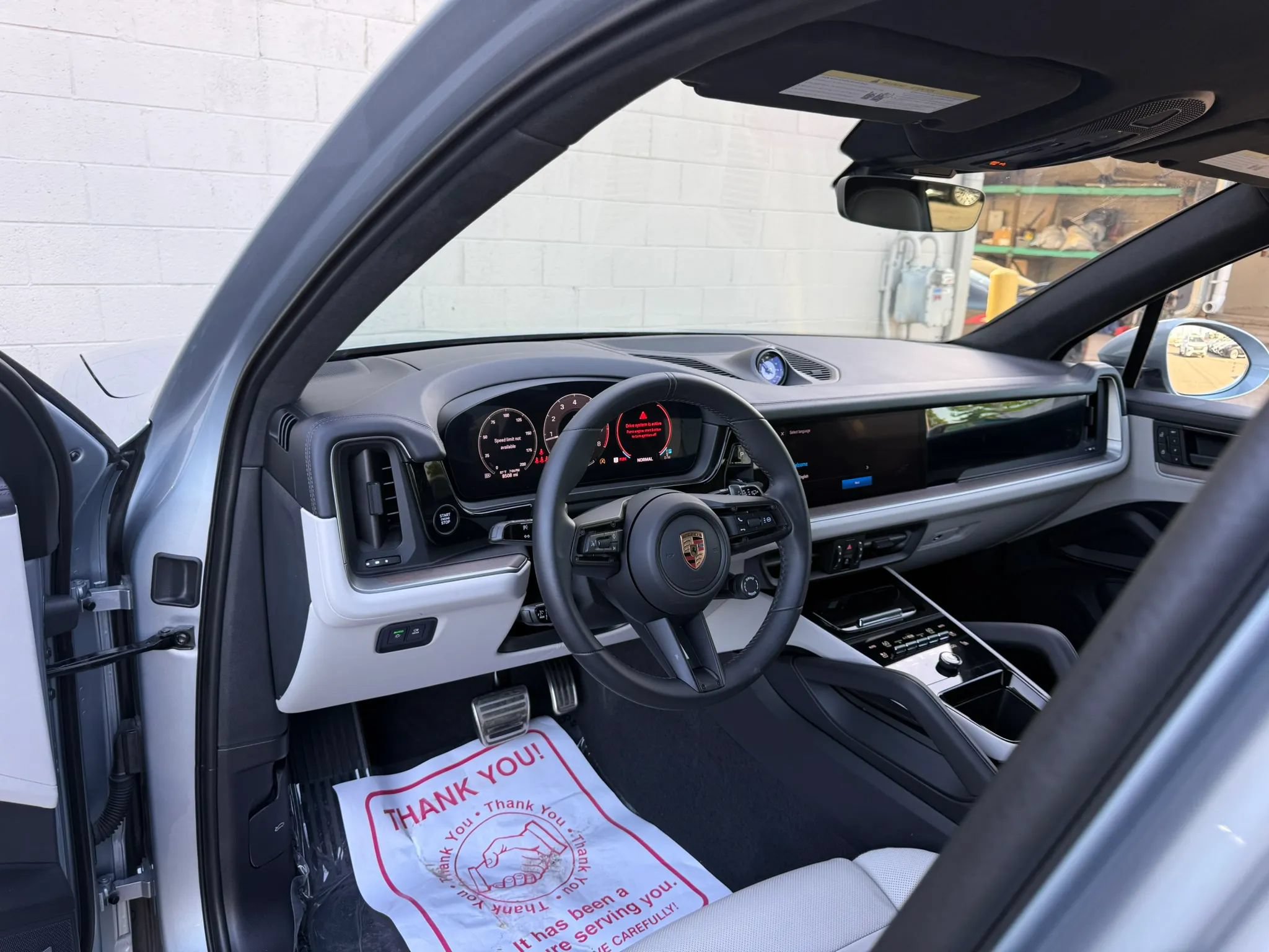 Used 2025 Porsche Cayenne GTS w/ Sport Chrono Package AWD/4WD image 21