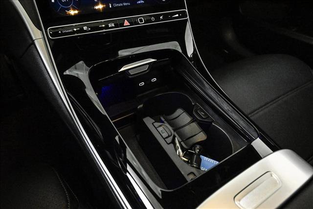 New 2026 Mercedes-Benz C 300 4MATIC Sedan image 13