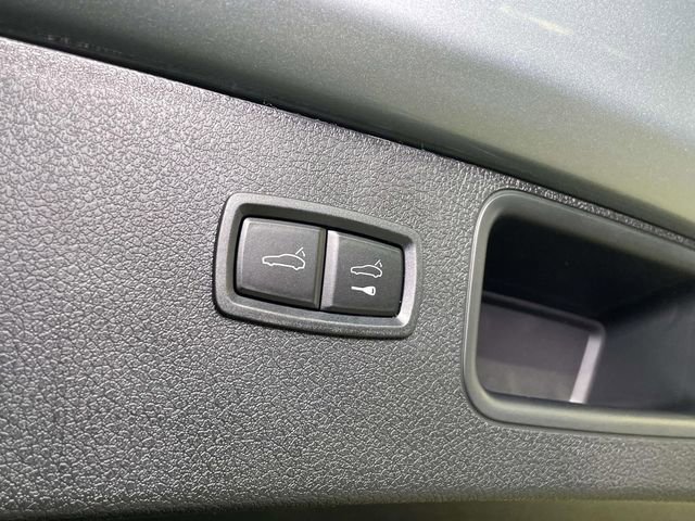 New 2026 Porsche Macan GTS image 21