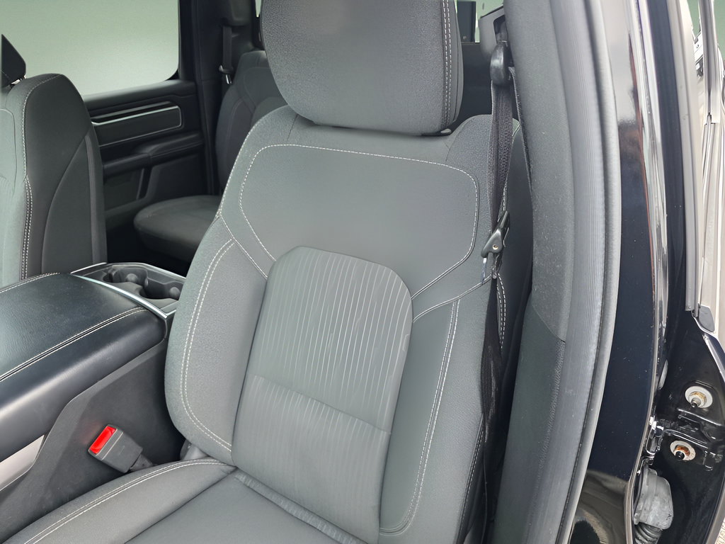 Used 2019 RAM 1500 Big Horn AWD/4WD image 12
