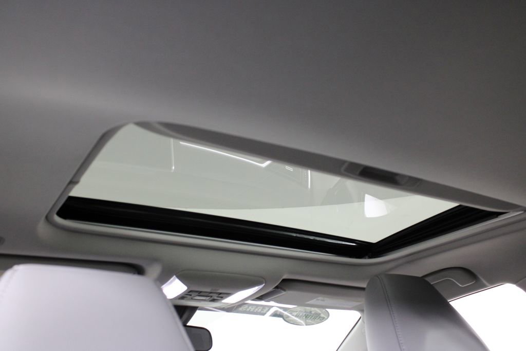 Used 2024 Toyota RAV4 XLE Premium image 20