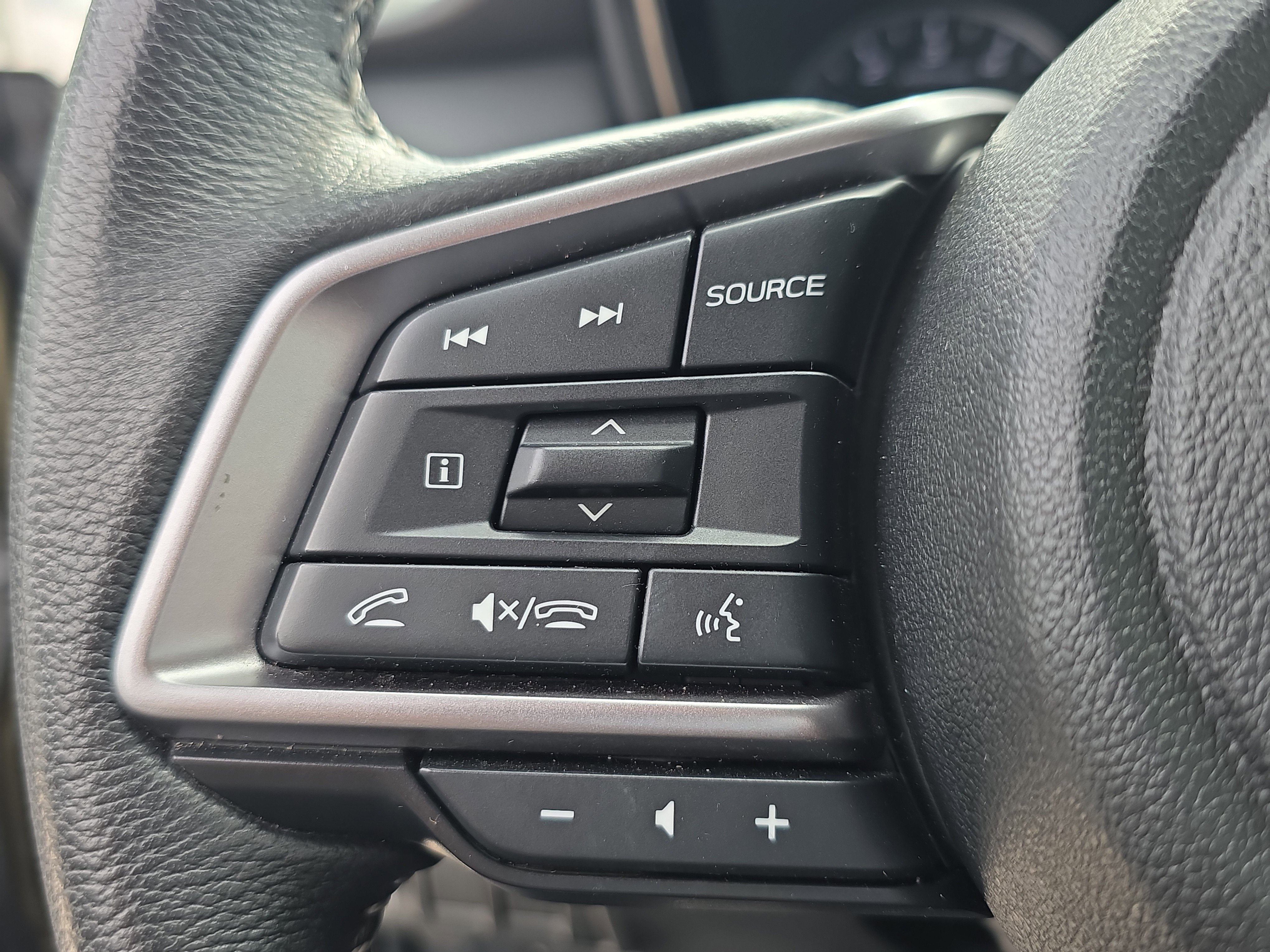 Used 2023 Subaru Outback Premium image 29