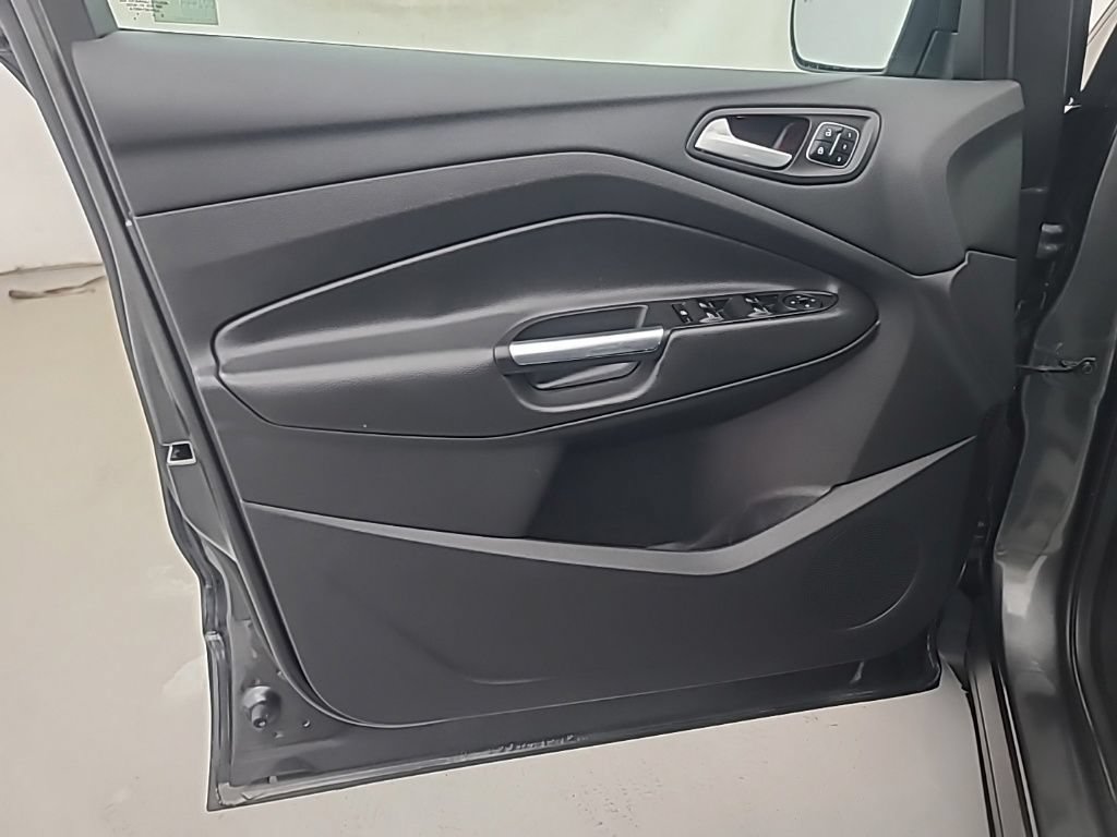 Used 2017 Ford Escape Titanium AWD/4WD image 22