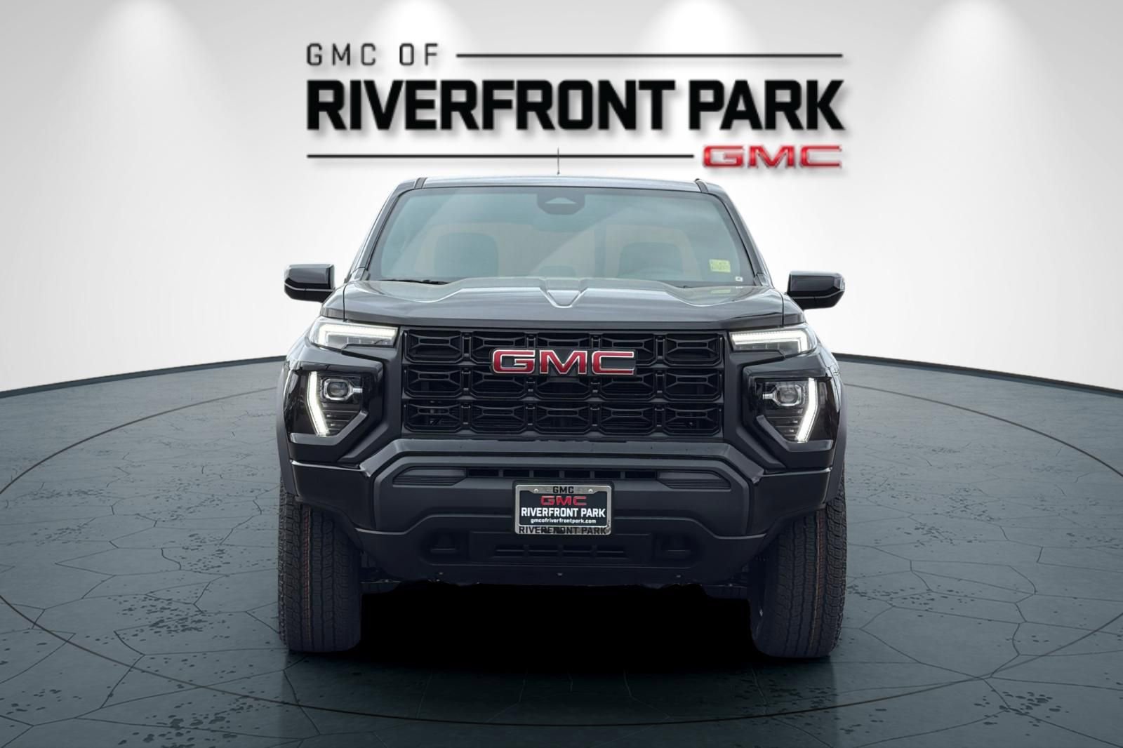 New 2026 GMC Canyon Elevation image 8