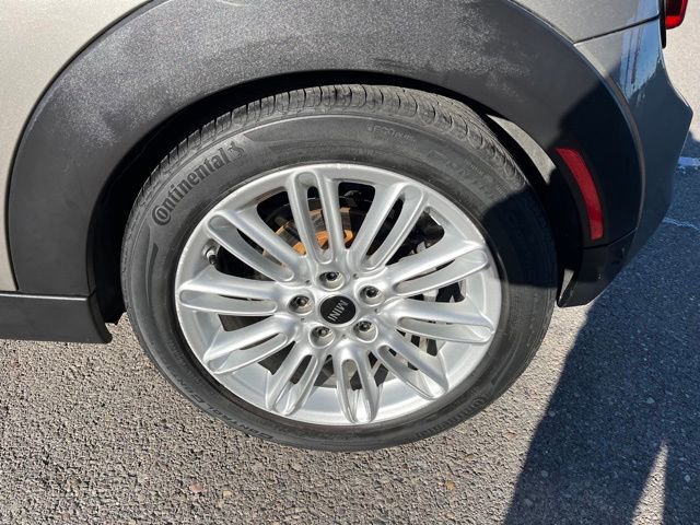 Used 2019 MINI Cooper S w/ Premium Package image 21