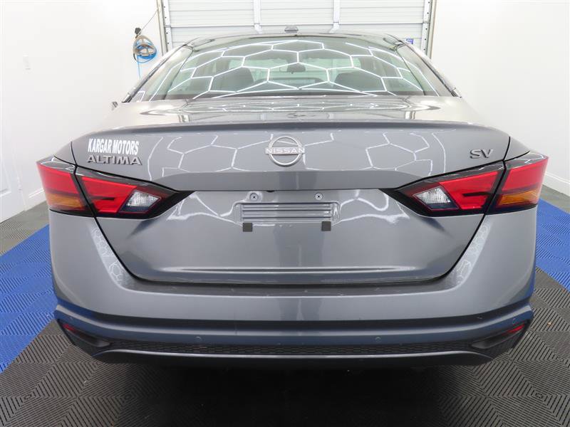Used 2024 Nissan Altima 2.5 SV FWD image 7