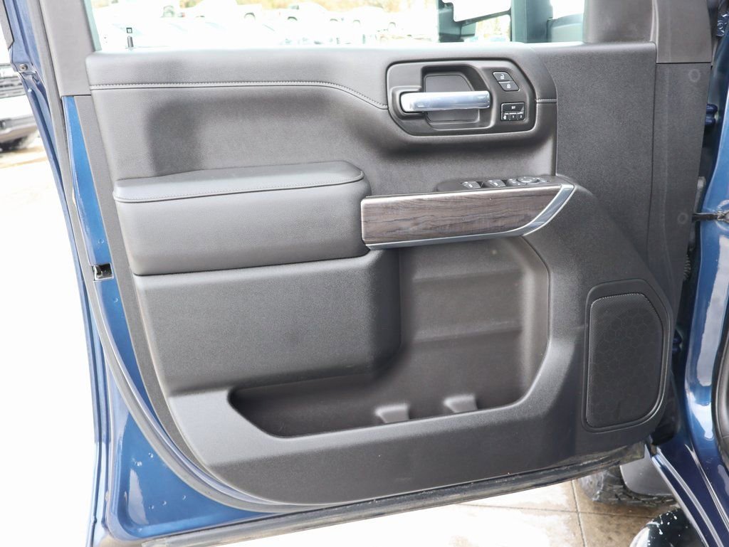 Certified 2021 Chevrolet Silverado 3500 LTZ w/ LTZ Convenience Package image 12