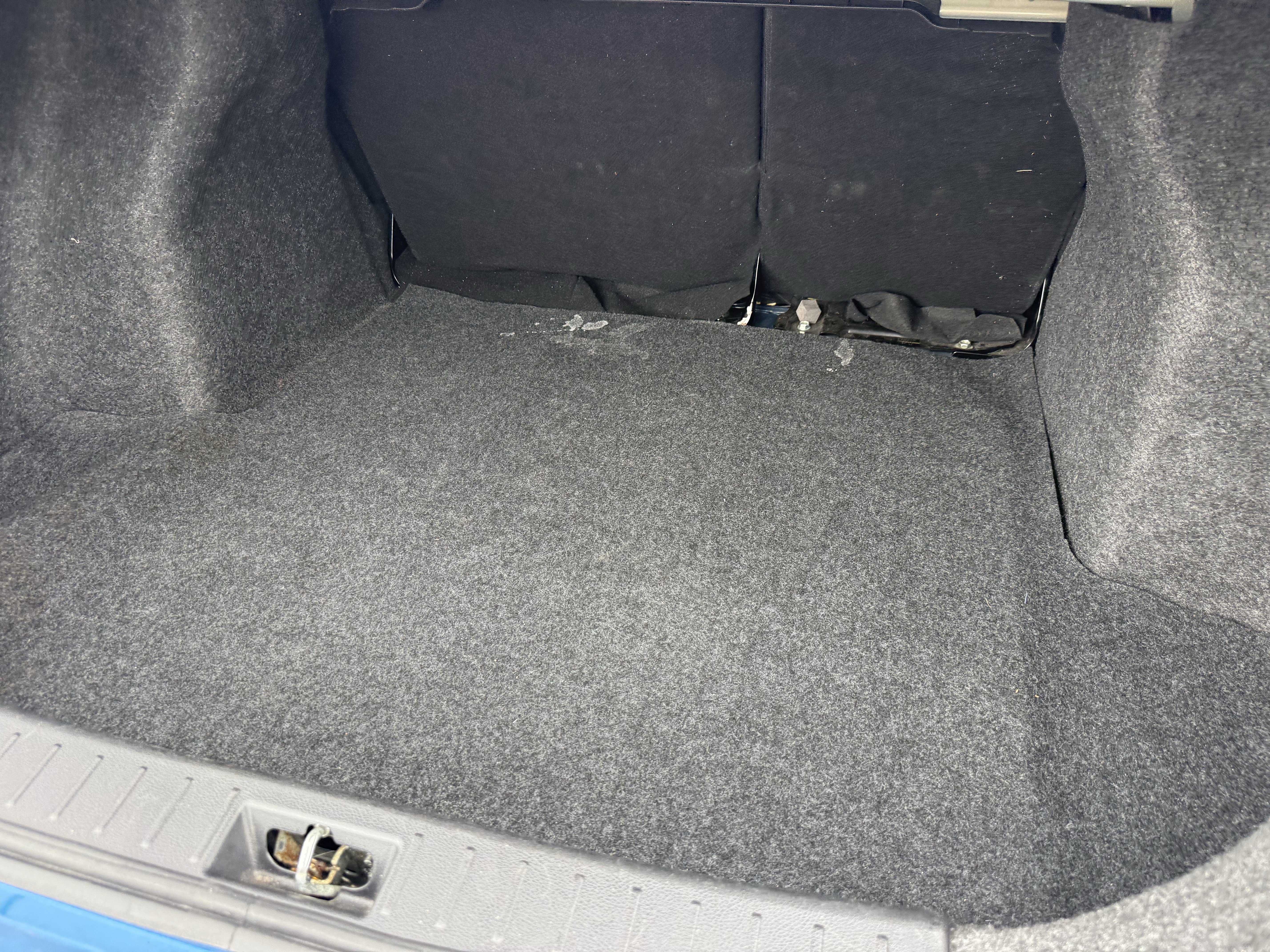 Used 2023 Nissan Versa SV FWD image 31
