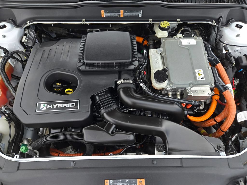 Used 2017 Ford Fusion SE FWD image 24