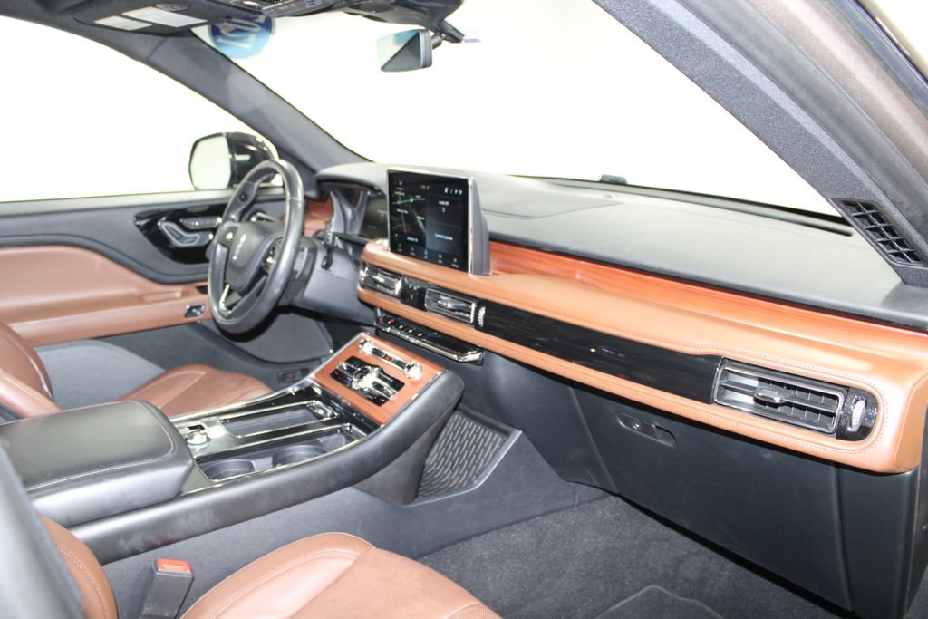 Used 2021 Lincoln Aviator Reserve w/ Equipment Group 201A AWD/4WD image 30