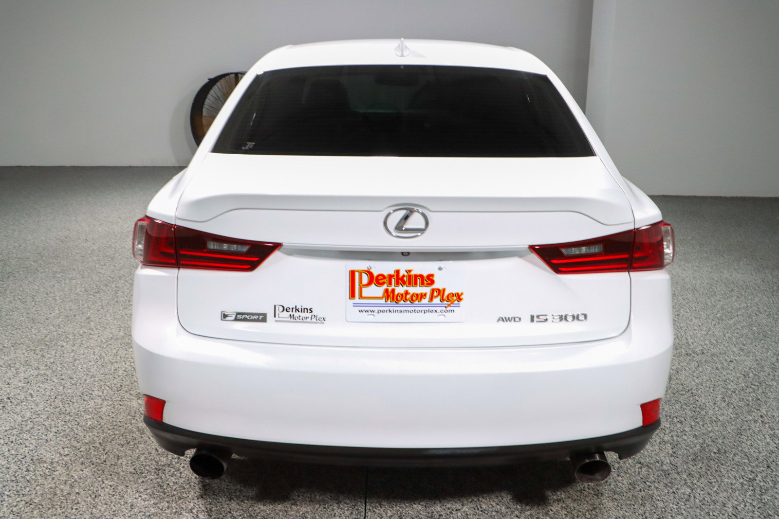 Used 2016 Lexus IS 300 AWD w/ F Sport Package image 8