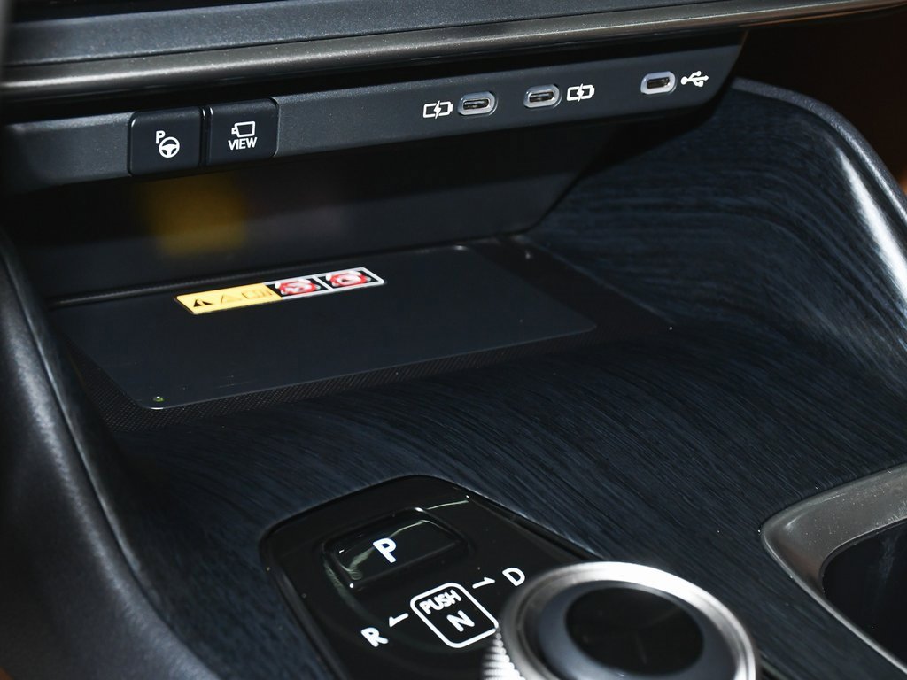 Used 2023 Lexus RZ 450e Premium image 43