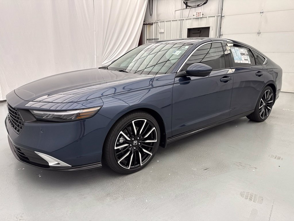 New 2026 Honda Accord Touring image 3
