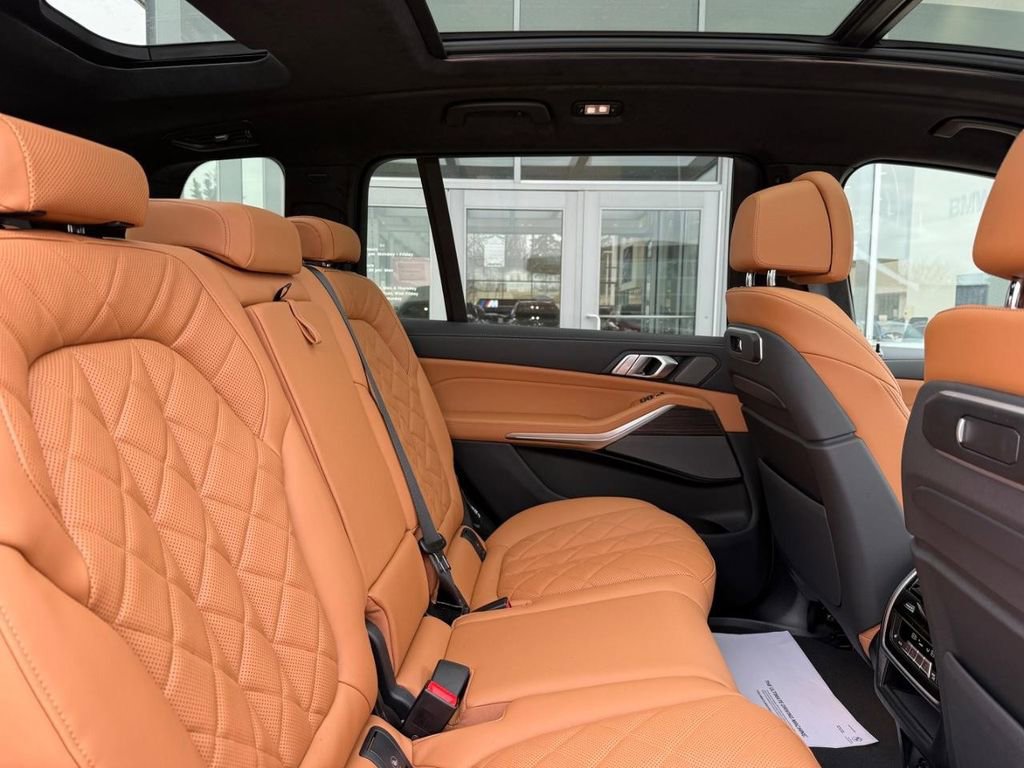 New 2026 BMW X7 xDrive40i w/ M Sport Package image 6