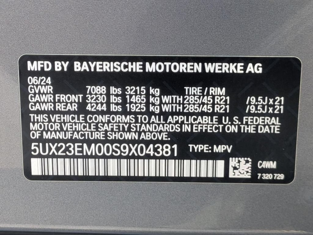 Used 2025 BMW X7 xDrive40i w/ Premium Package AWD/4WD image 31