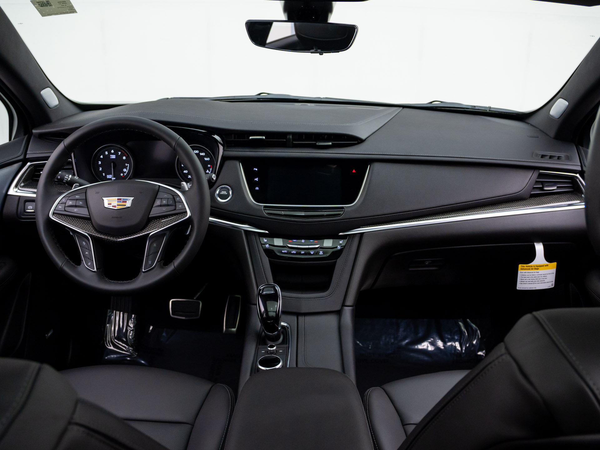 New 2026 Cadillac XT5 Sportv w/ LPO, Red Accent Package AWD/4WD image 9