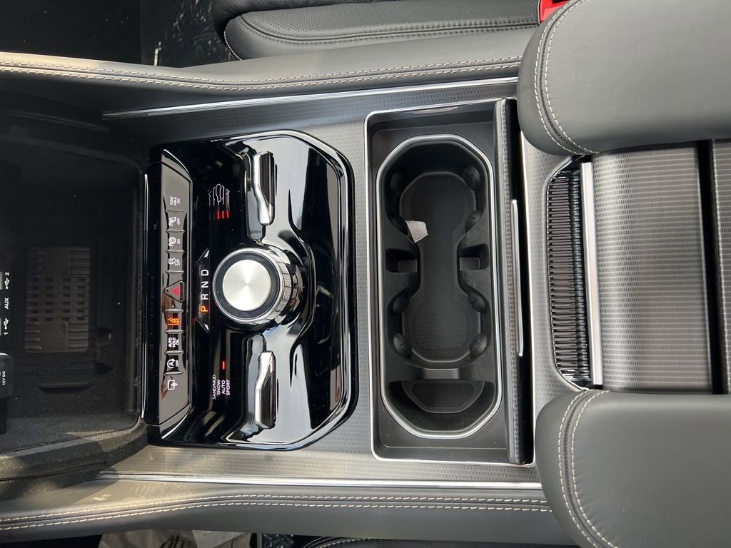 New 2026 Jeep Grand Wagoneer Summit image 35