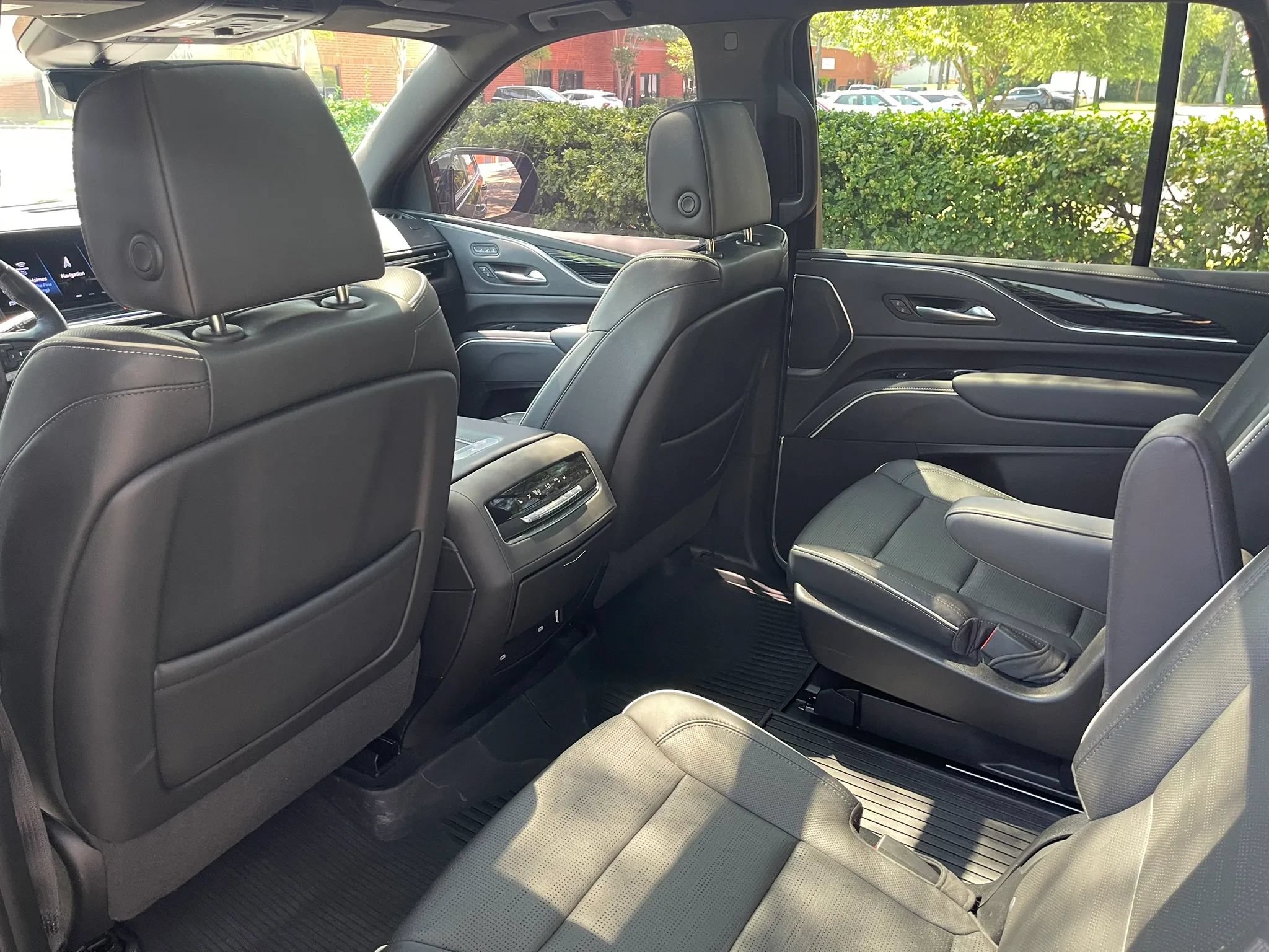 Used 2023 Cadillac Escalade Sport w/ Touring Package AWD/4WD image 12