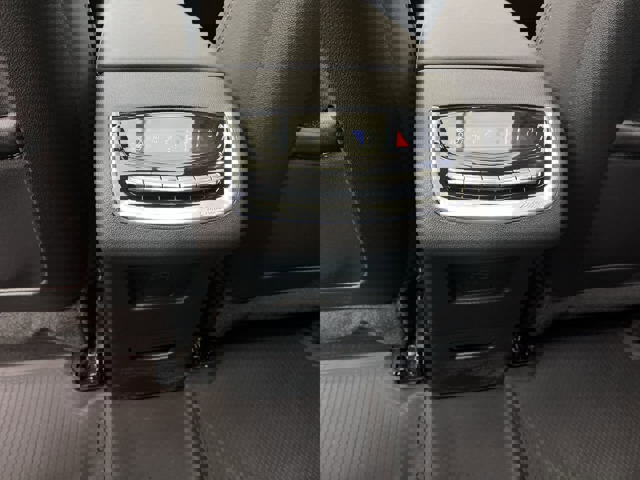 New 2025 Cadillac XT6 Luxury w/ LPO, Floor Liner Package image 12