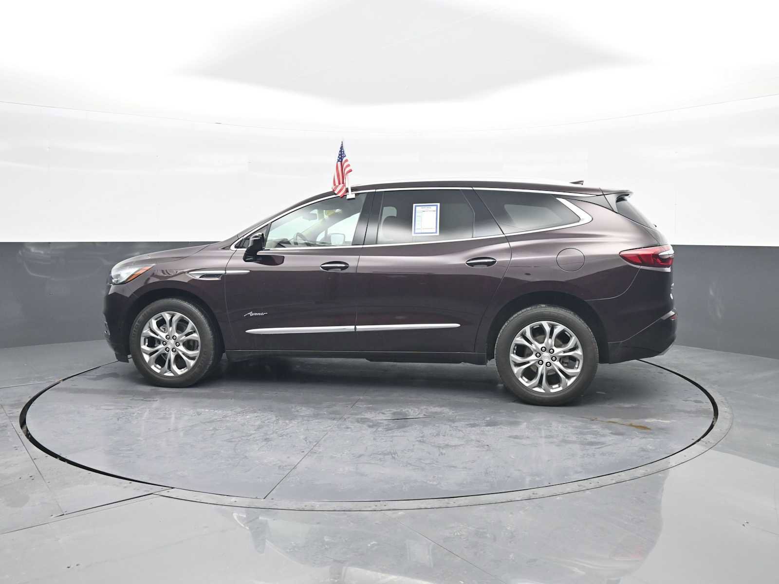 Used 2021 Buick Enclave Avenir w/ Avenir Technology Package image 5