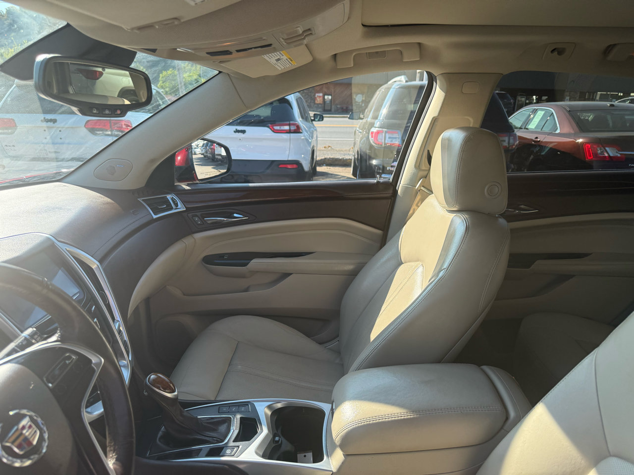 Used 2015 Cadillac SRX Luxury w/ Driver Awareness Package image 34