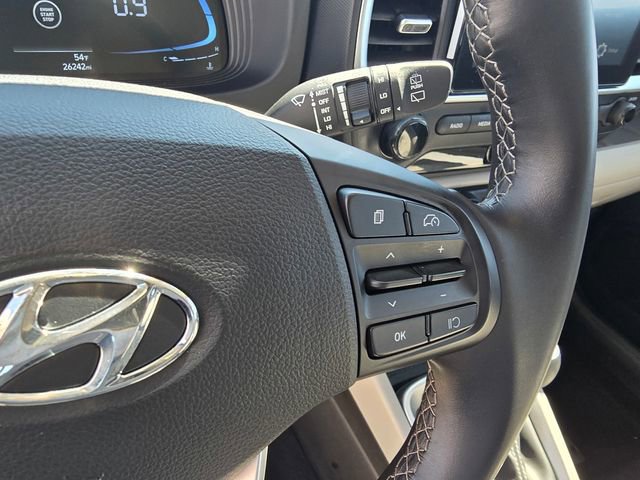 Used 2025 Hyundai Venue SEL FWD image 28