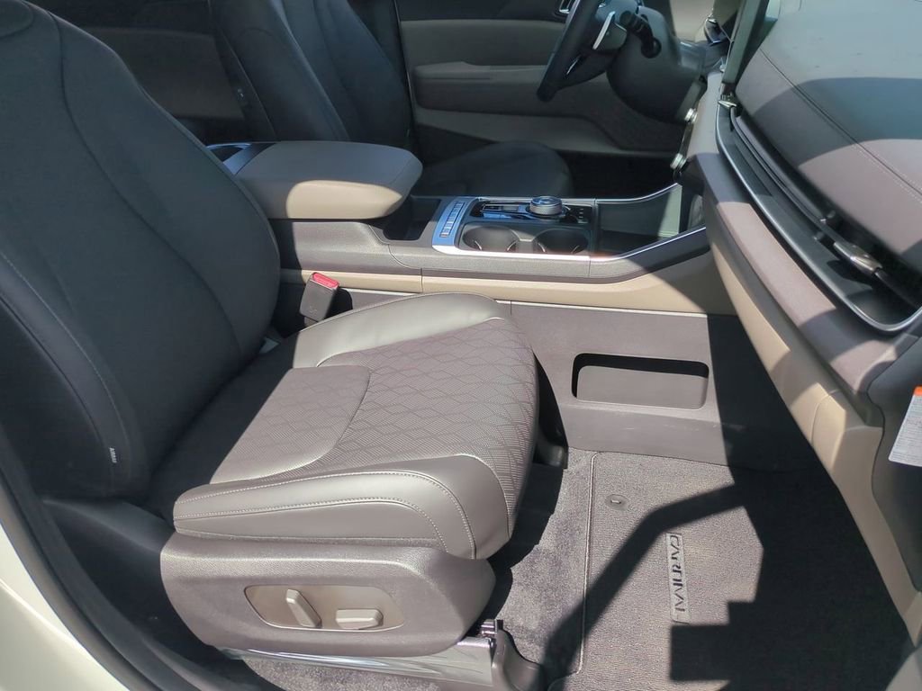 New 2026 Kia Carnival EX FWD image 27