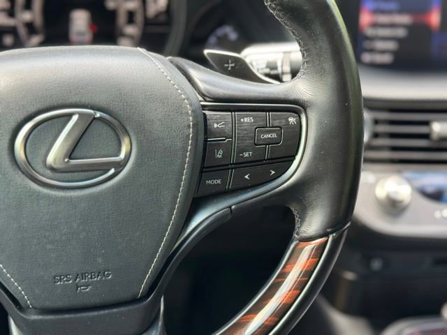 Used 2018 Lexus LS 500 AWD w/ Interior Upgrade Package image 24