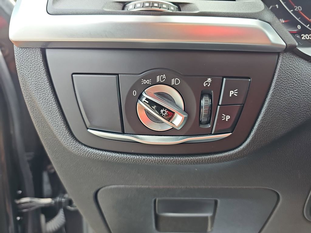 Used 2023 BMW X3 sDrive30i w/ Premium Package image 30