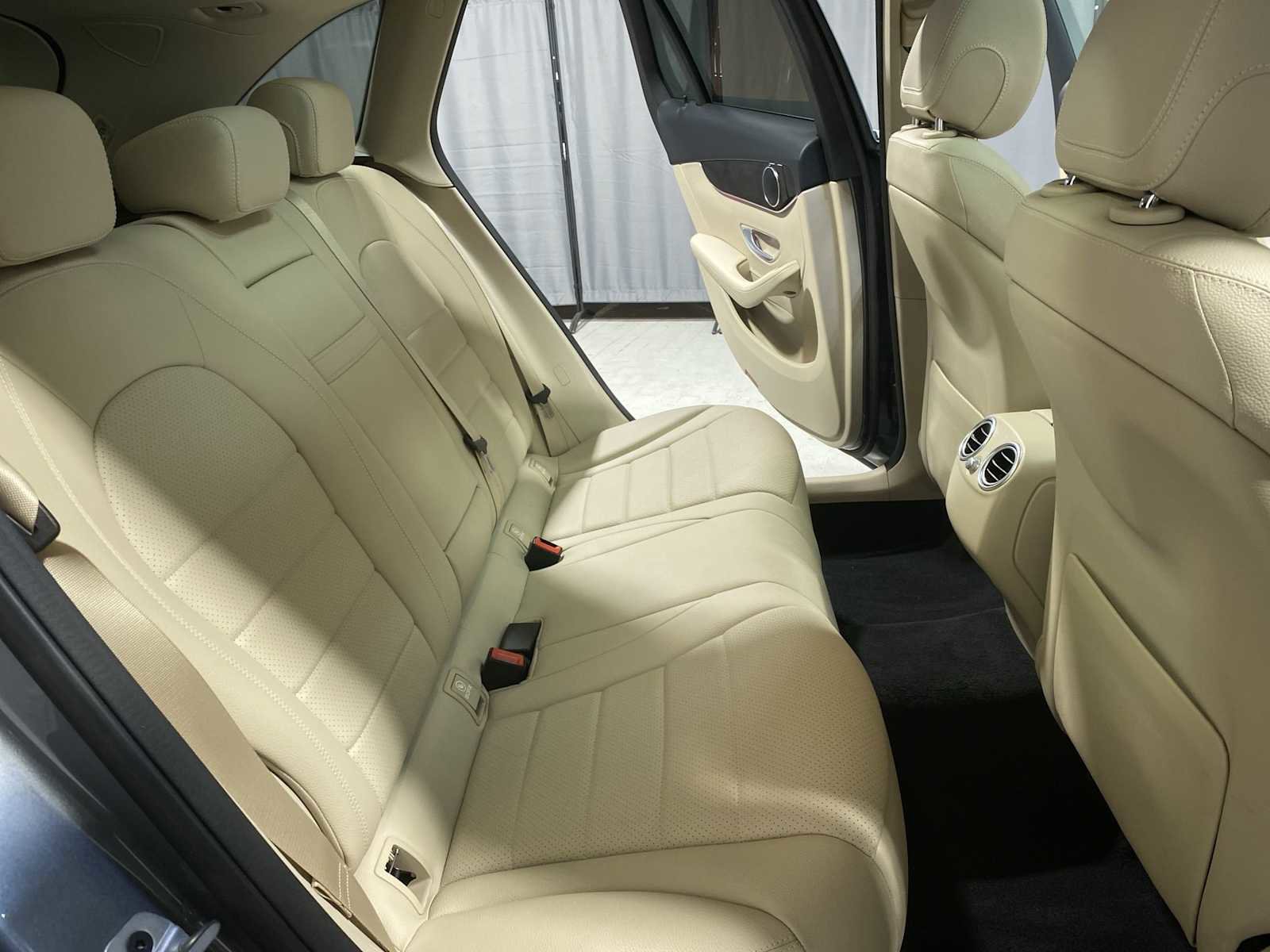 Used 2022 Mercedes-Benz GLC 300 4MATIC image 13