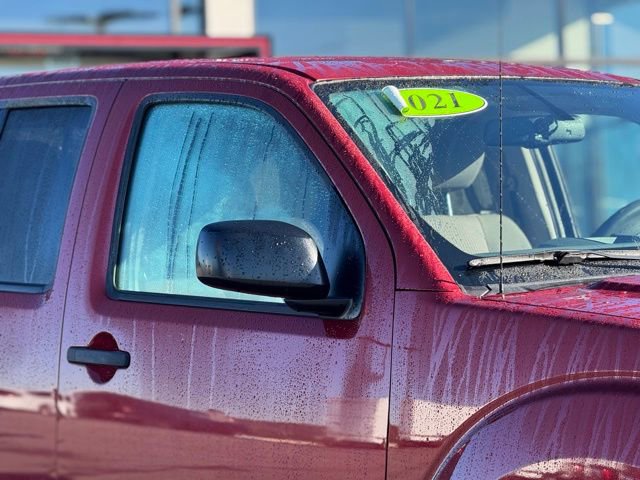 Used 2021 Nissan Frontier SV image 4