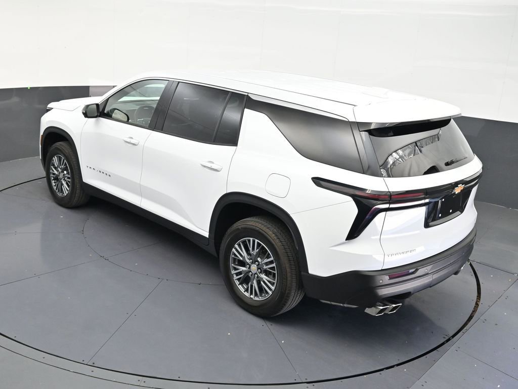 Used 2024 Chevrolet Traverse LS FWD image 15