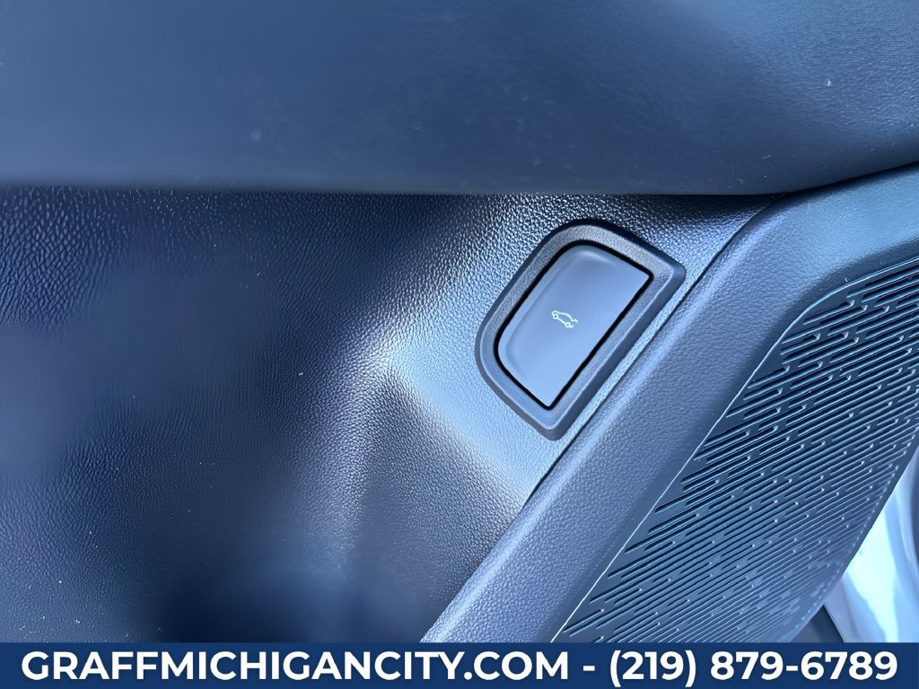 New 2027 Chevrolet Equinox RS w/ Safety and Technology Package AWD/4WD image 11