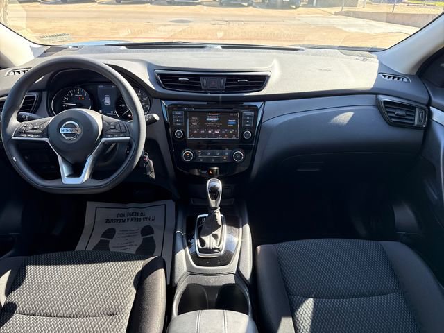 Used 2020 Nissan Rogue Sport S image 13